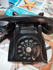 Telefono nero con filo