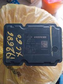 centralina abs volvo xc 60 anno 2009 