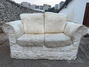 Divano damascato poltrone e sofa
