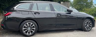 BMW 320d 48V Touring Business Advantage