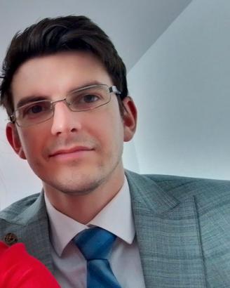 Candidato per impiego part time/chiamata
