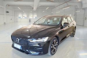 VOLVO V60 B4 D AUTOM. PLUS DARK STATION WAGON