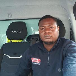 Montatore mobile esperto