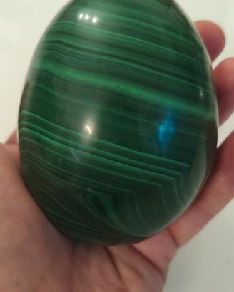 Uovo di malachite naturale 754 grammi