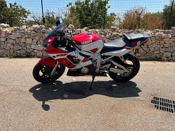 Yamaha r6