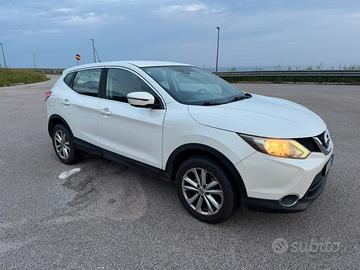 nissan qashqai 1600 130 cavalli diesel anno 2014 