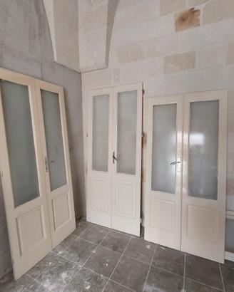 Porte interne di legno antiche