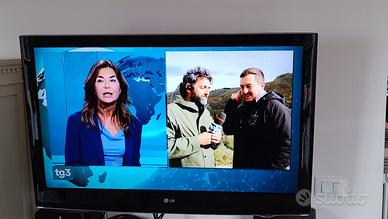 TV LG 42LD428 42 pollici perfettamente funzionante