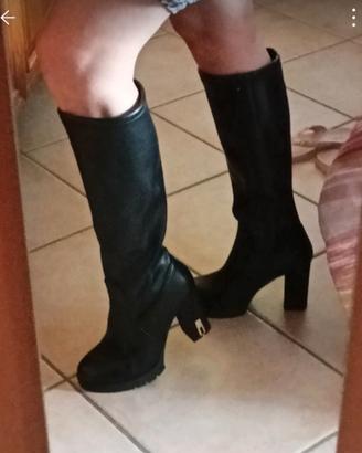 stivali al ginocchio