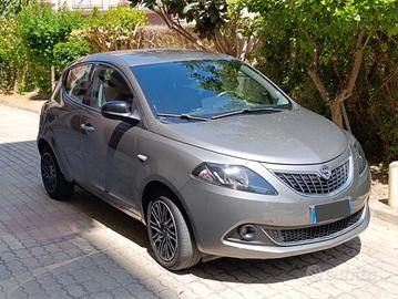 lancia y mild Hybrid 