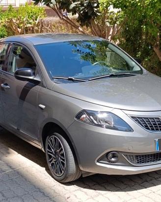 lancia y mild Hybrid 