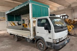 Nissan cabstar cassone lungo centina alza abbas
