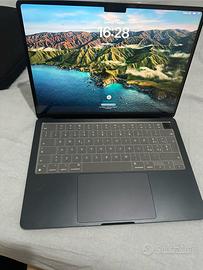 Apple Macbook Air M2 13”