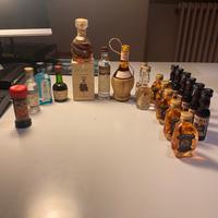 Bottiglie mignon dí liquore