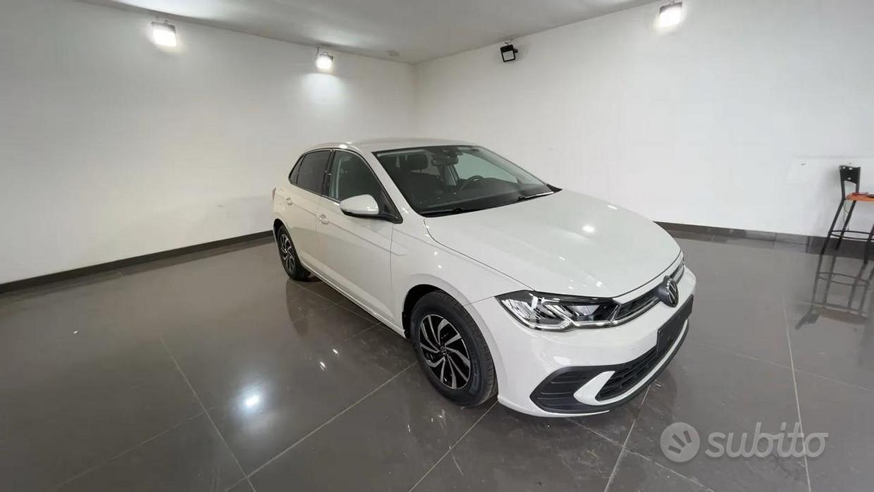 VOLKSWAGEN Polo 6ª serie