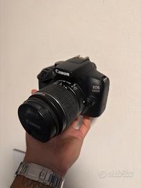 Canon EOS 1300D + Obiettivo EF-S 18-55mm
