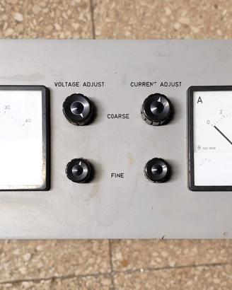 alimentatore da banco Hewlett Packard 6966A