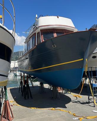 Trawler Navetta CHB Hercules 105 vetroresina