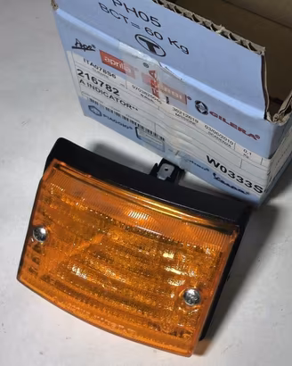 FRECCIA ANTERIORE SINISTRA VESPA PK 50 80 100 PIAG