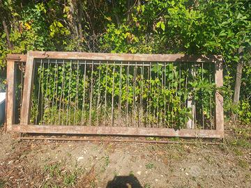 2 cancelli robusti in ferro