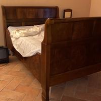 Letto matrimoniale in legno