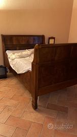 Letto matrimoniale in legno