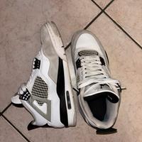scarpe j4