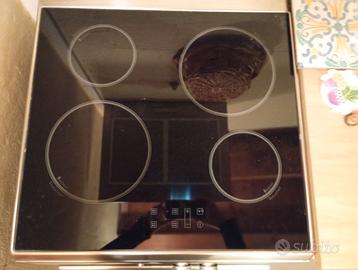 Placche a induzione e forno Hotpoint Ariston