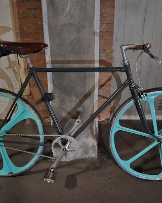 Bicicletta Scatto fisso/ ruota libera handmade