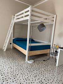 Letto a castello stora ikea con un materasso