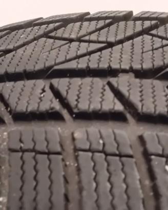 PNEUMATICI INVERNALI   235/65  EVERGREEN  al 95% 