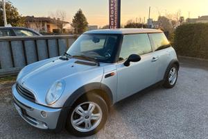 MINI ONE De Luxe   1.6 cc. 90 cv  Ok neopatentati!