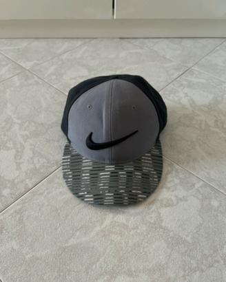 Cappellino Nike snapback grigio/nero unisex
