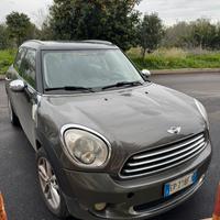 Mini COOPER D COUNTRYMAN