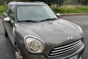 Mini COOPER D COUNTRYMAN