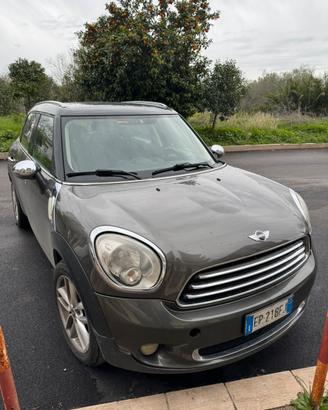 Mini COOPER D COUNTRYMAN