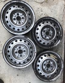 4 cerchi ferro 14" come nuovi 14R 14 pneumatici