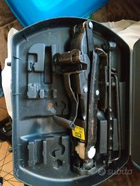 Crik cric originale per VW Polo codice ricambio 6N