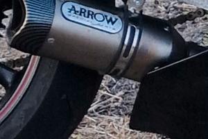 Terminale Arrow 51mm Universale