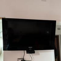 TV Samsung, con router compreso e base d’appoggio