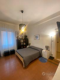 Struttura letto matrimoniale ikea e materasso