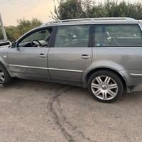 RICAMBI VOLKSWAGEN PASSAT 2002