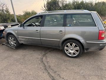 RICAMBI VOLKSWAGEN PASSAT 2002