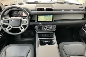 Land rover defender x dynamic