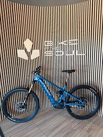 Pivot Shuttle AM Pro XO - Super Promo!