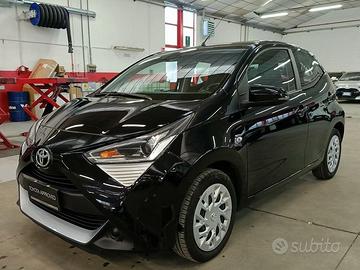 Toyota Aygo Connect 1.0 VVT-i 72 CV 5 porte x...