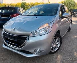 Peugeot 208 - 2013