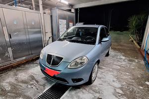 LANCIA YPSILON 2009