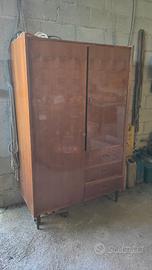 Armadio in legno