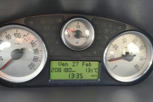  LANCIA YPSILON COLOR PRUGNA 